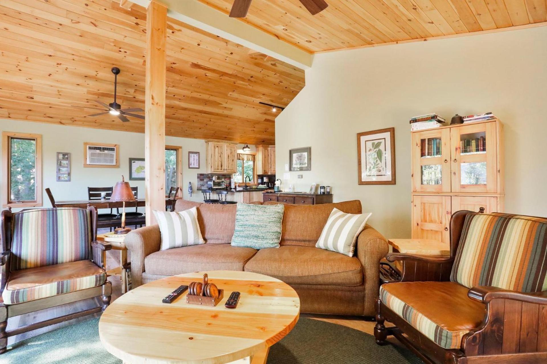 Camp Dancing Bears -Classic Retreat Morton Grove エクステリア 写真