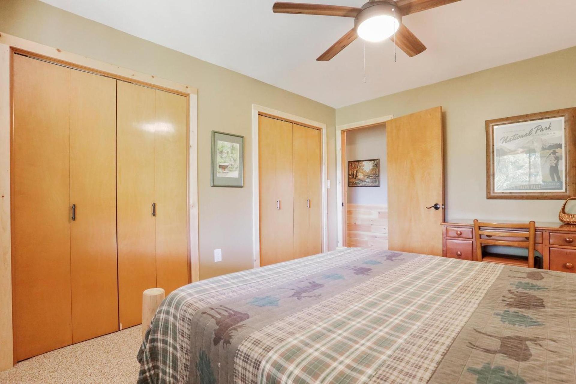 Camp Dancing Bears -Classic Retreat Morton Grove エクステリア 写真
